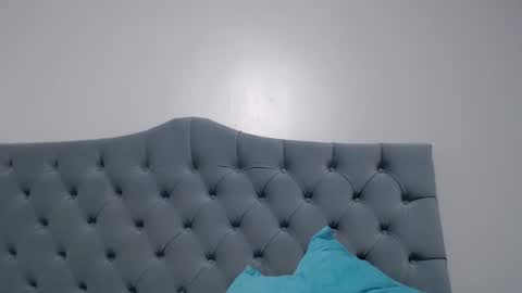 Miia online show from 17, 2, 2025