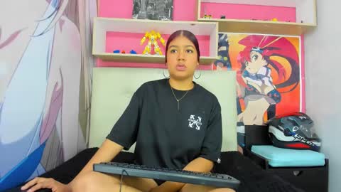 natalieevansx online show from 6, 1, 2025