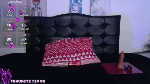 Natalia  online show from 9, 9, 2025