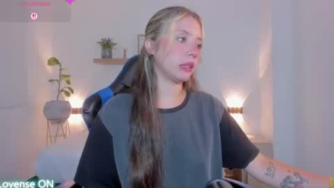 Nataly online show from 5, 7, 2026