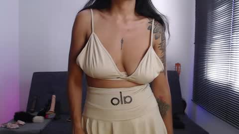   online show from 22, 4, 2026