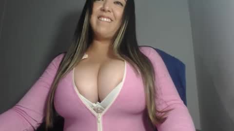 Snapshot of natasha9_ chatting on 25, 10, 2025 NATTY online show from 25, 10, 2025
