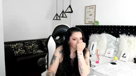 Natasha online show from 1, 2, 2025