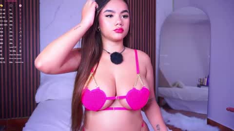 Natasha by online show from 25, 4, 2026