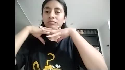 Snapshot of natasha_shine22 chatting on 20, 9, 2025 natasha_shine22 online show from 20, 9, 2025