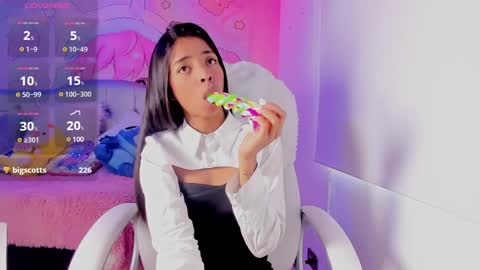 Natasha  online show from 4, 3, 2025