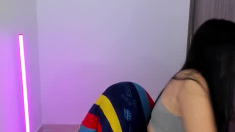 Snapshot of natasha_su chatting on 19, 11, 2025 Natalia online show from 19, 11, 2025