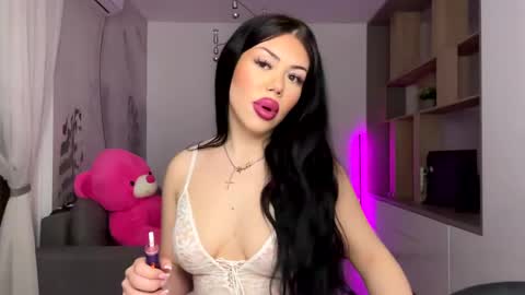 natashavoss online show from 8, 3, 2025