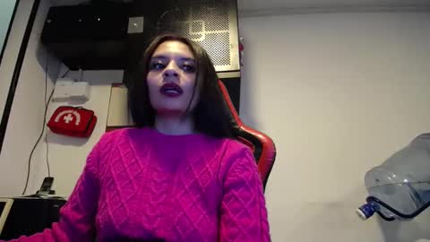 Natashax  online show from 19, 9, 2025