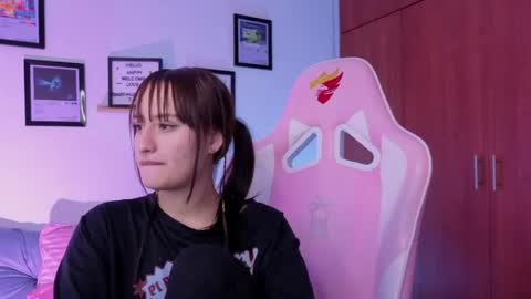 Nathalia Ramirez online show from 15, 4, 2026