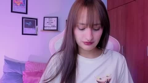 Nathalia Ramirez online show from 25, 4, 2026