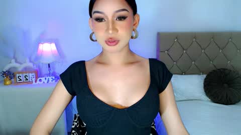   please follow me guyss online show from 21, 10, 2025