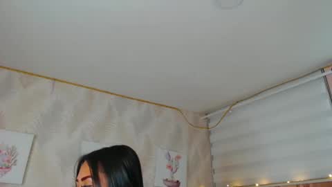 Nathalie Rose online show from 16, 1, 2025