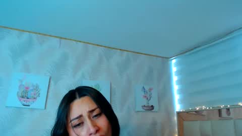 Snapshot of nathalierose_1 chatting on 31, 5, 2026 Nathalie Rose online show from 31, 5, 2026