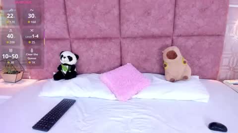 Nathalie Ross online show from 7, 2, 2026