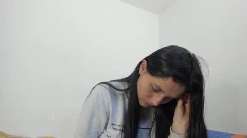 Nathaly online show from 6, 12, 2024