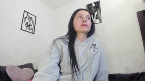 Nathaly online show from 19, 11, 2025