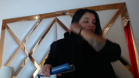 nathaly low online show from 21, 4, 2026