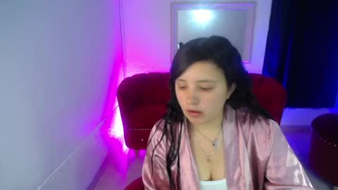 nathaly low online show from 23, 7, 2026