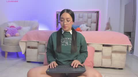    online show from 30, 12, 2024