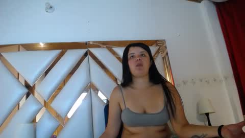 Nathaly sweet online show from 25, 4, 2026