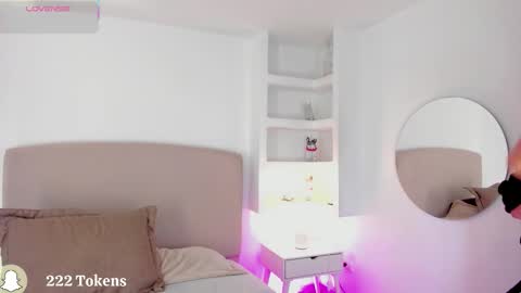 NATHALY  online show from 21, 11, 2025