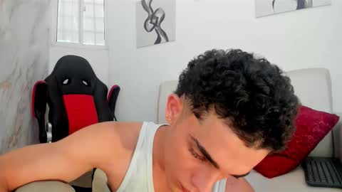 Snapshot of nathan_shimmer chatting on 12, 10, 2025 nathan_shimmer online show from 12, 10, 2025