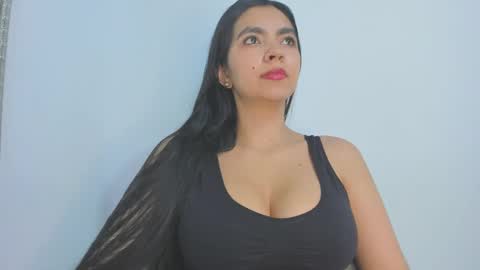 Snapshot of nathyy_garcia chatting on 13, 11, 2025 Nathyy online show from 13, 11, 2025