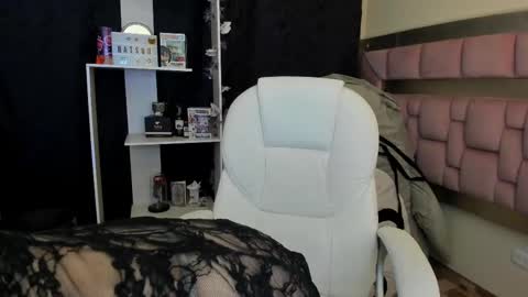 Nat  online show from 13, 2, 2025