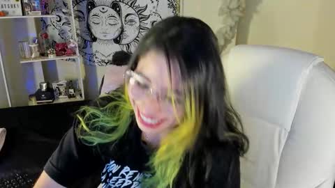 Nat  online show from 24, 10, 2025