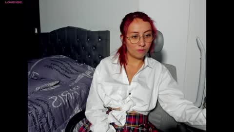 Natalia online show from 2, 2, 2025