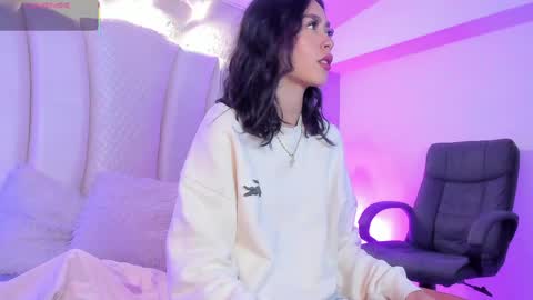 Snapshot of natt_collins chatting on 10, 5, 2026 Natalia online show from 10, 5, 2026