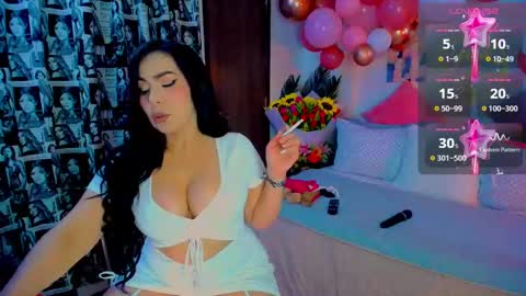 Snapshot of nattahottt chatting on 19, 12, 2024 NATTA online show from 19, 12, 2024