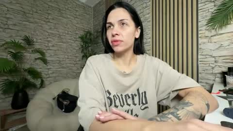 NATTY FIERROS online show from 21, 11, 2025