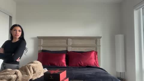 NATTY FIERROS online show from 4, 3, 2026