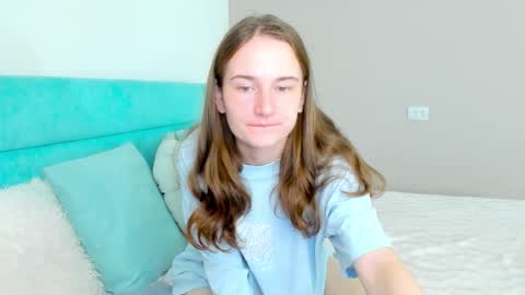 Snapshot of natural_meri_ chatting on 28, 9, 2025 Meri online show from 28, 9, 2025