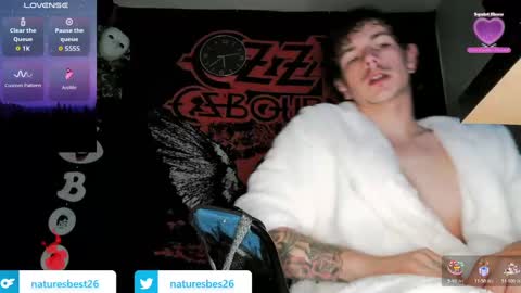 Snapshot of naturesbest951 chatting on 24, 10, 2025 NATURESBEST online show from 24, 10, 2025