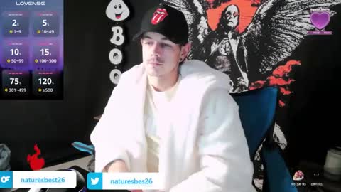 Snapshot of naturesbest951 chatting on 26, 10, 2025 NATURESBEST online show from 26, 10, 2025