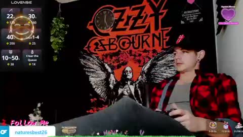 Snapshot of naturesbest951 chatting on 22, 11, 2025 NATURESBEST online show from 22, 11, 2025