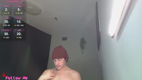 Snapshot of naturesbest951 chatting on 16, 12, 2025 NATURESBEST online show from 16, 12, 2025