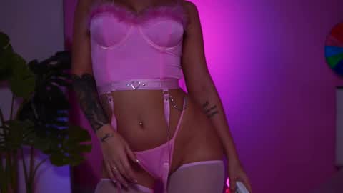 Naty online show from 13, 2, 2025