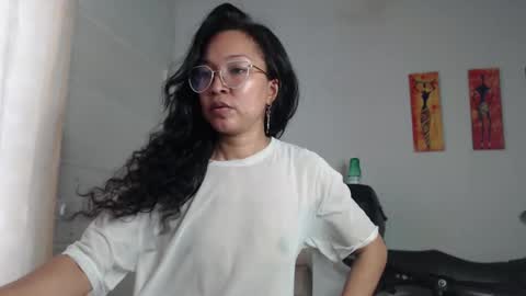 Stella Mcqueen online show from 30, 12, 2024