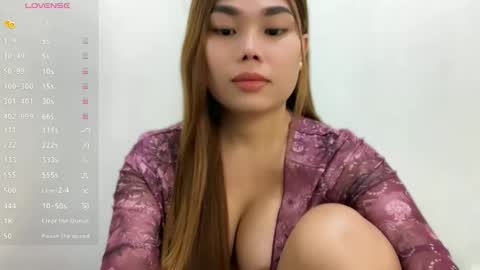 Snapshot of natzumiee_ chatting on 8, 2, 2026 Shuvee Keiko Half Japanese Half Pinay online show from 8, 2, 2026
