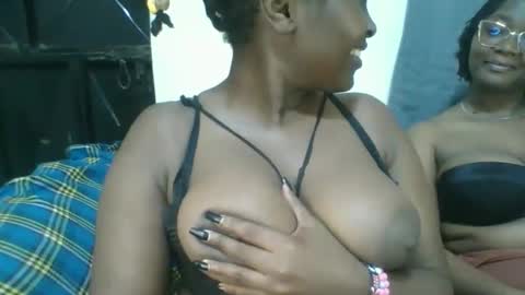 Snapshot of naughti_garlie chatting on 26, 9, 2025 naughti_garlie online show from 26, 9, 2025