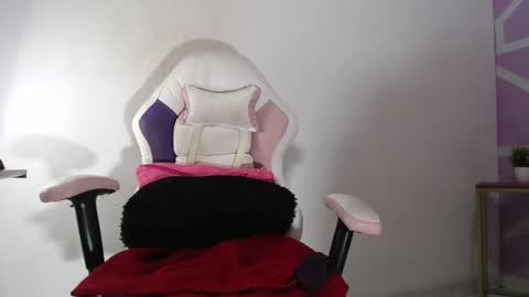 Leina  modelo independiente online show from 2, 7, 2026