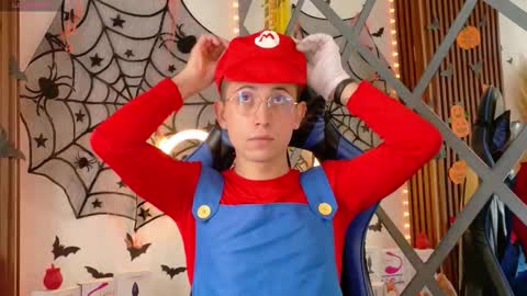 Christopher  Chris online show from 25, 10, 2025