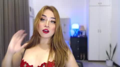 Snapshot of naughty_dreamerxxx chatting on 26, 6, 2026 Queen Jess online show from 26, 6, 2026