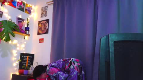 Snapshot of naughty_em_17 chatting on 21, 1, 2025 Em please help me reach 100 thumbs up 3 online show from 21, 1, 2025