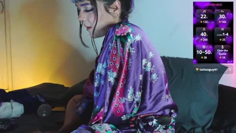 Snapshot of naughty_em_17 chatting on 7, 2, 2025 Em please help me reach 100 thumbs up 3 online show from 7, 2, 2025