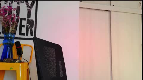 Em  please help me reach 100 thumbs up 3 online show from 9, 3, 2026